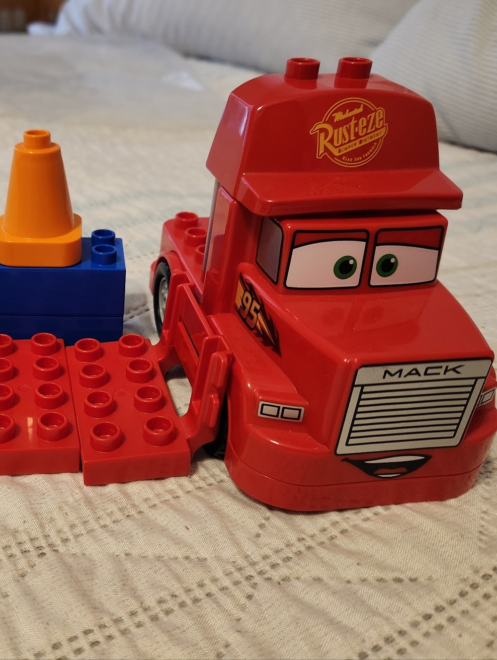 Mac At The Race Duplo Set